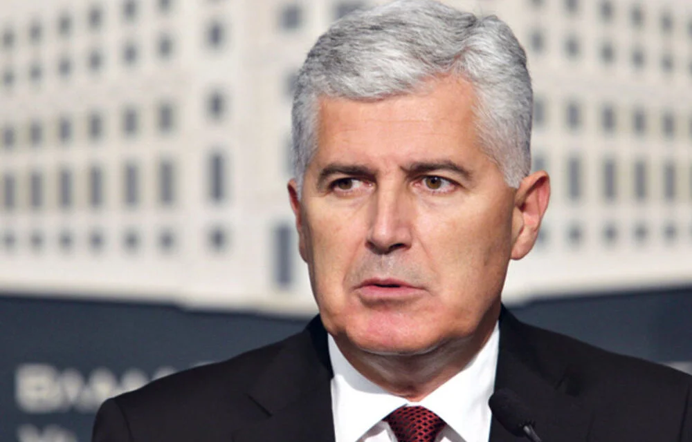 Za koga je na Poljudu navijao Dragan Čović, za Hrvatsku ili za Rusiju?
