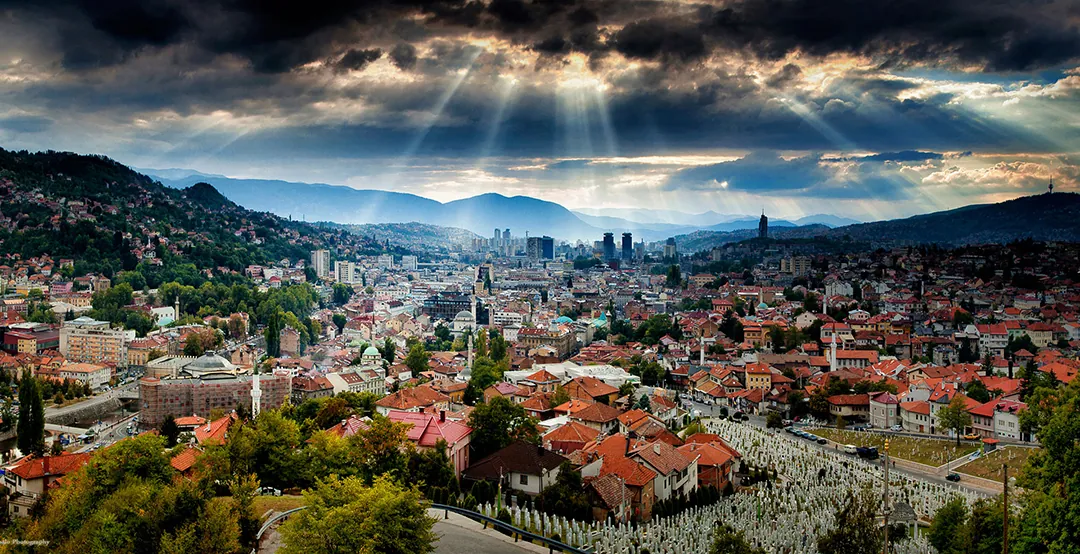 ODAKLE DOLAZITE? IZ POLITIČKOG SARAJEVA!