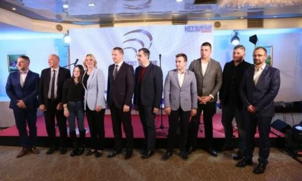 MEDIJI I NAGRADE: Recept za političku korupciju