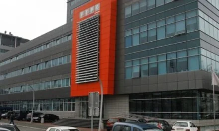 Sa “njemačkih stranica” izbrisani pohvalni tekstovi o Dodiku koje je prenio RTRS