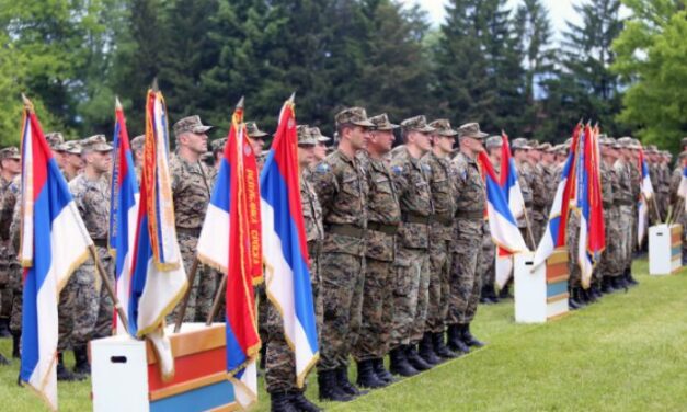 (V)LAŽNE VIJESTI: Firma Pronter šit će nove uniforme za Oružane snage BiH