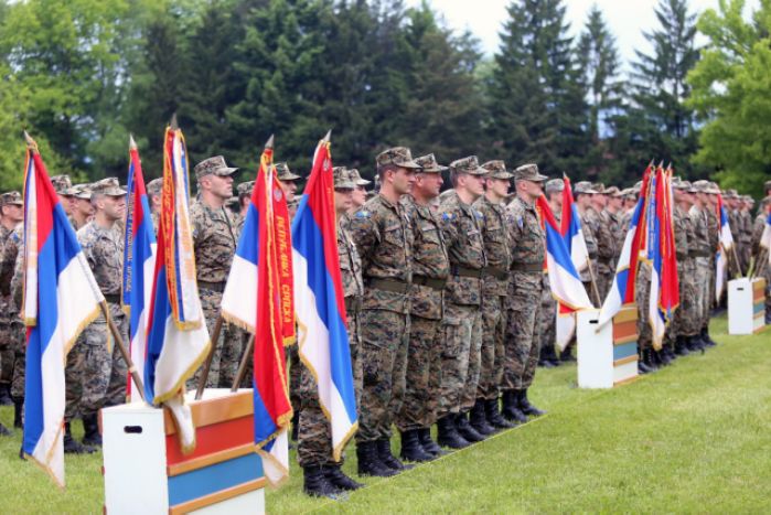 (V)LAŽNE VIJESTI: Firma Pronter šit će nove uniforme za Oružane snage BiH