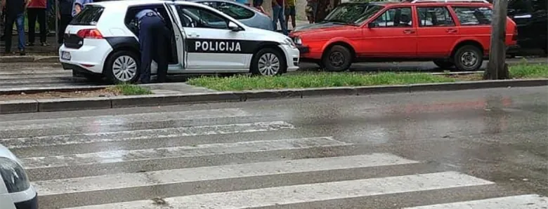Pokrenut disciplinski postupak protiv trojice policajaca zbog napada i vrijeđanja novinara