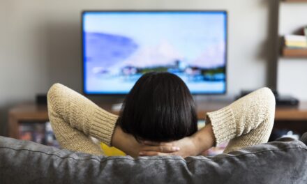 Mladi u Velikoj Britaniji gotovo potpuno prestali gledati TV vijesti