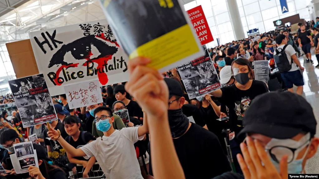 Uhapšen Jimmy Lai, vlasnik opozicionog medija u Hong Kongu