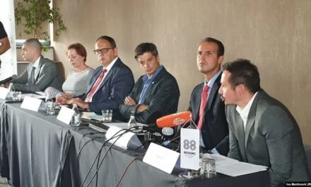 Veliki broj napada na novinare u Srbiji neprijavljen