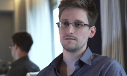 Edward Snowden demantirao da je pristao odreći se više od pet miliona dolara