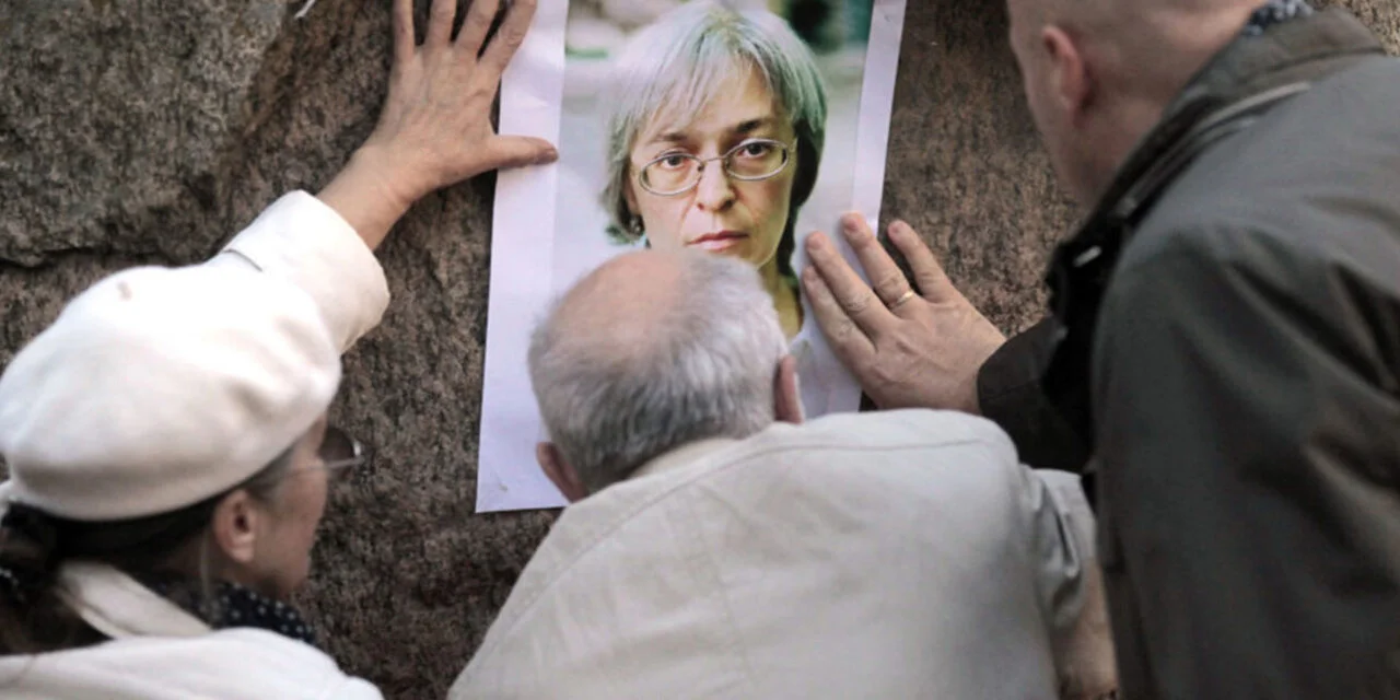 Prošlo je 13 godina od neriješenog ubistva ruske novinarke Anne Politkovskayeve