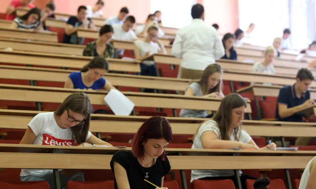 RTRS O PUNIM FAKULTETIMA, BNTV O DRASTIČNOM SMANJENJU BROJA UPISANIH STUDENATA