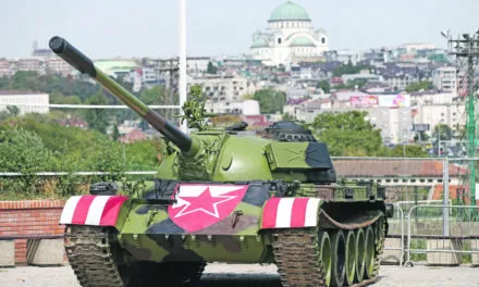 Braćo Srbi, ne bojimo se mi u Bosni vaših tenkova i S-400, ali na koljenima vas molimo, nemojte više Zadruge i Parova!