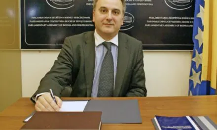 Arnaut: Novinari daju najveći doprinos u borbi protiv organiziranog kriminala