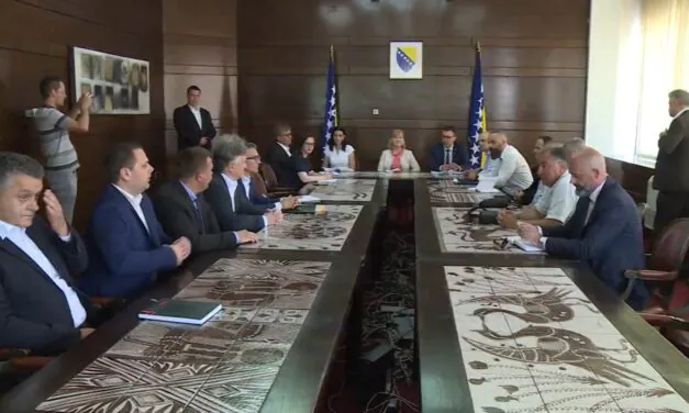 ARDUANA PRIBINJA: Kada zasjeda Vlada FBiH, ona ne usvoji samo informaciju o virusu, ona usvoji i sam virus!