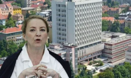 Fakat ne znam kako KCUS misli korona pacijente uvaliti Općoj bolnici, ljudi nemaju ni bilborde ni ništa!