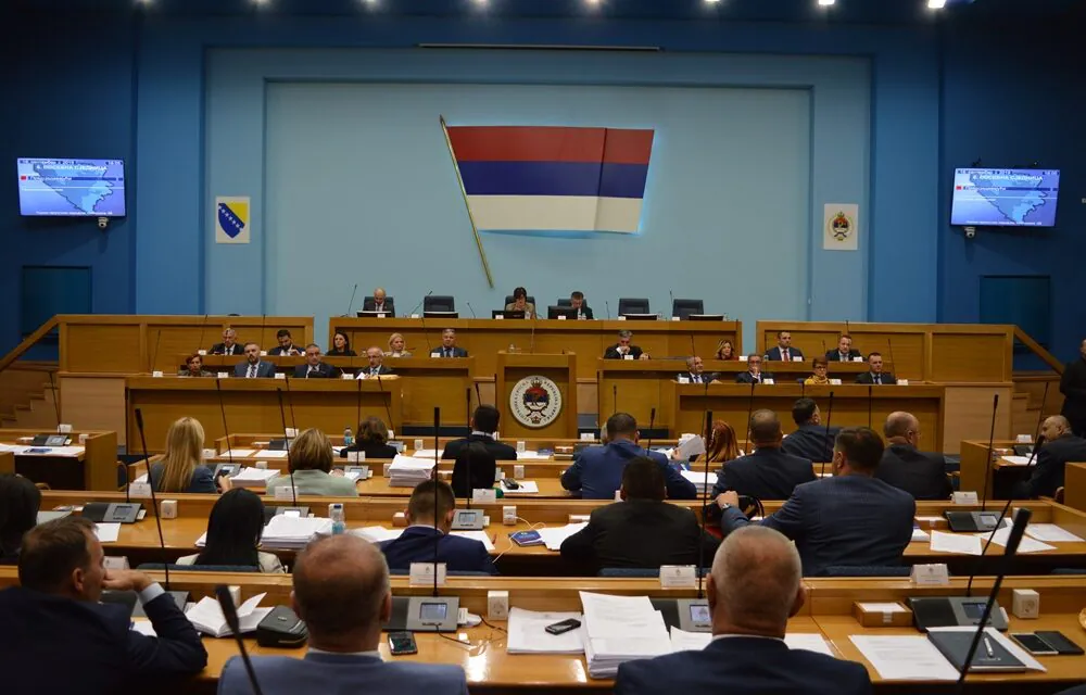 BH novinari pozvali poslanike Narodne skupštine RS-a da glasaju protiv medijskog mraka