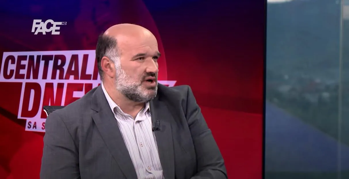 SENAD PEĆANIN NA FACE TV-u: Šakom u glavu