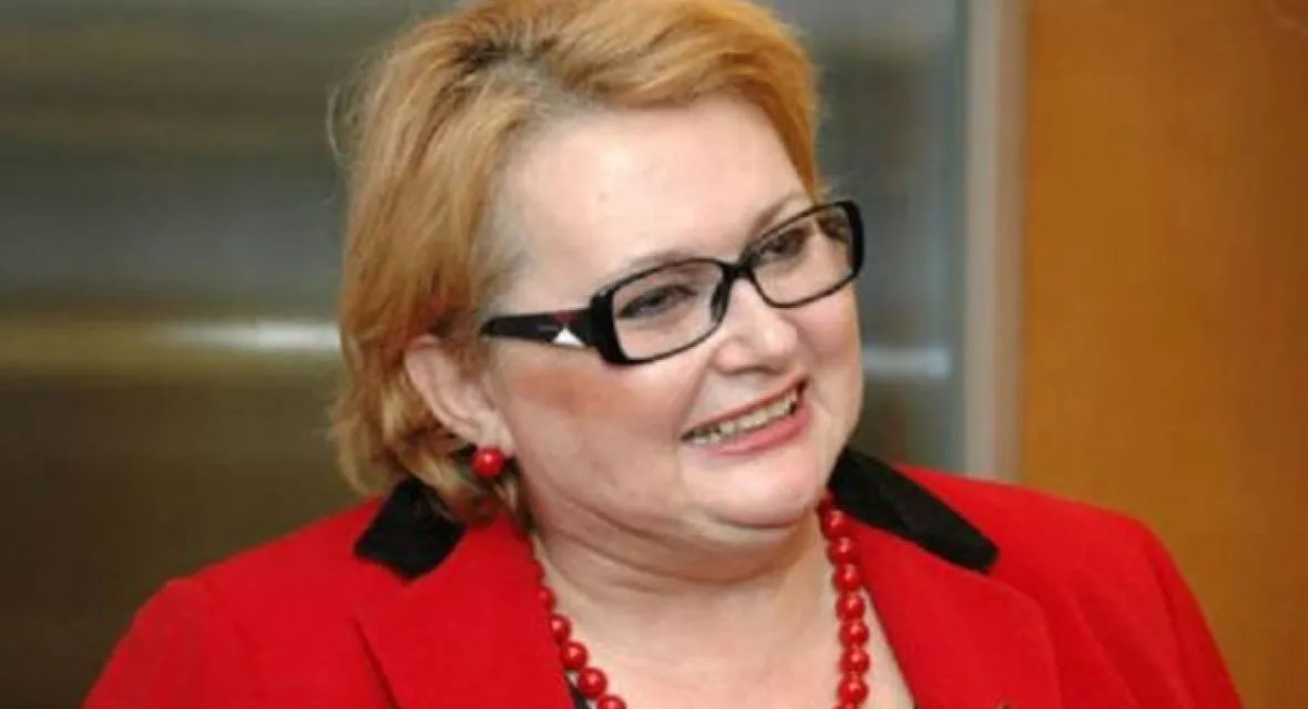 Šta je Bisera Turković promašila u Beogradu, loptu ili ceo fudbal?