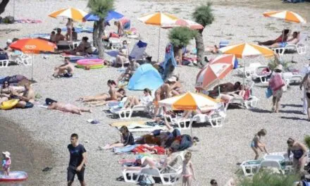 NEUM, FINALNI IZVJEŠTAJ: Ljube se tange, toples i burkini
