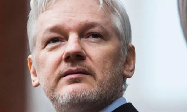 Ekvador oduzeo državljanstvo osnivaču WikiLeaksa Julianu Assangeu
