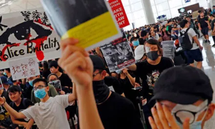 U Hong Kongu masovna hapšenja prodemokratskih aktivista