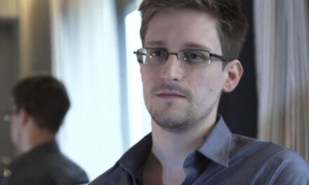 Putin dodijelio rusko državljanstvo američkom zviždaču Edwardu Snowdenu