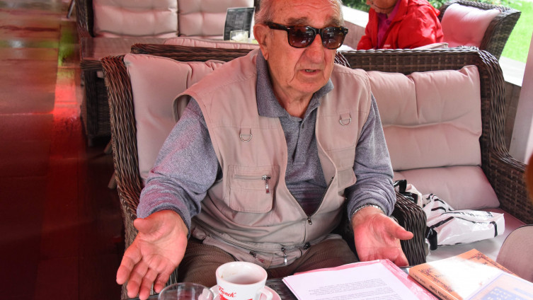 Preminuo Fadil Ademović – novinar, urednik, profesor, pisac