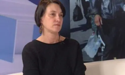 Reporteri bez granica traže izvinjenje policije nakon grubog hapšenja novinarke Ahmetašević