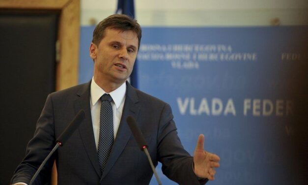 Je li moguće da Fadil Novalić ne reagira na odlazak 13 anesteziologa? U doba pandemije!