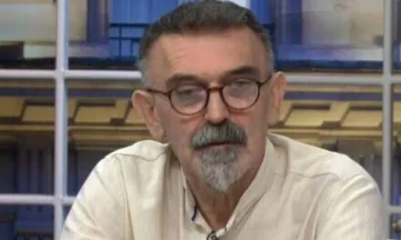ZOO PRIČA KOJU NISMO TRAŽILI: Vučić štiti Kornjaču, a u drugu državu šalje Kobre!