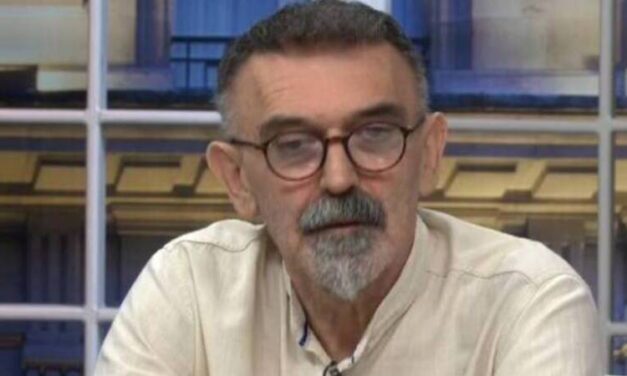 ZOO PRIČA KOJU NISMO TRAŽILI: Vučić štiti Kornjaču, a u drugu državu šalje Kobre!