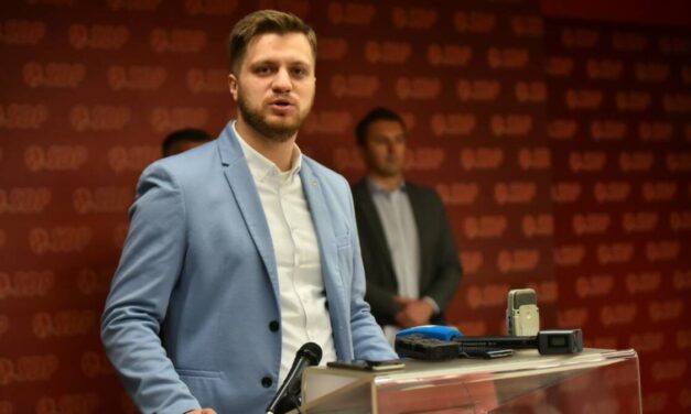 Čengić traži da se platforme i društvene mreže proglase javnim mjestom
