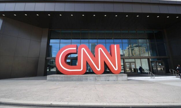 CNN otkazao intervju s iranskim predsjednikom zbog zahtjeva da Amanpour nosi maramu