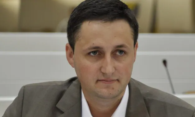 RTRS O SARADNJI IZMEĐU SDP-a, SNSD-a i HDZ-a: Samo Bećirović vodu muti