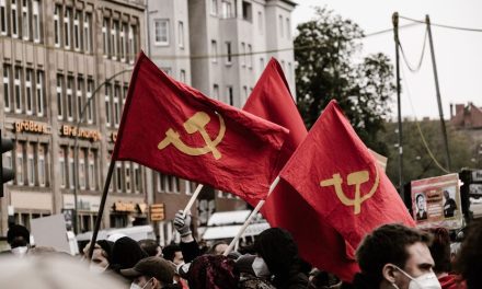 Zbog čega smo svrgnuli komuniste  ako je i danas glavni odgovor na svaki problem – represija?