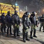 Srbija: Nedopustivo nasilje i ometanje novinara tokom protesta