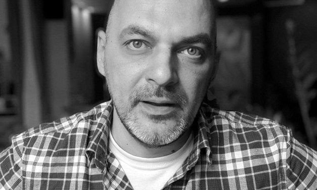 Preminuo novinar Denis Kolundžija