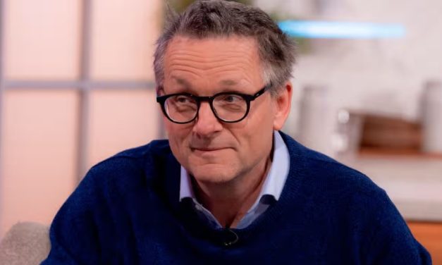 Britanski TV voditelj Mosley pronađen mrtav na grčkom otoku