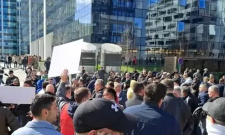 Okončano blokiranje ulaza zgrade N1 u Beogradu