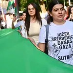 U Sarajevu održana mirna šetnja “Jučer Srebrenica, danas Gaza, a sutra?”