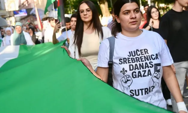 U Sarajevu održana mirna šetnja “Jučer Srebrenica, danas Gaza, a sutra?”