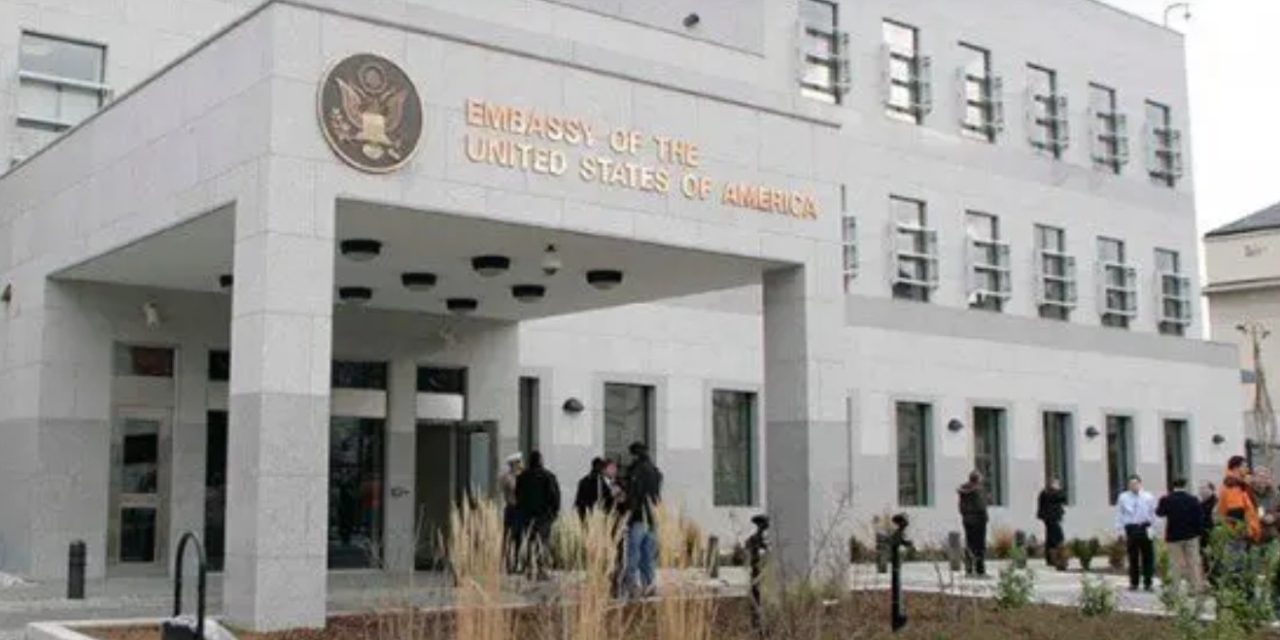 RTRS I BNTV: Izdajnički SNSD na proslavi u američkoj ambasadi