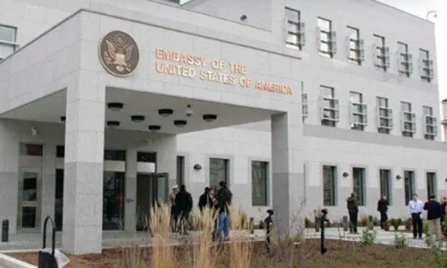 RTRS I BNTV: Izdajnički SNSD na proslavi u američkoj ambasadi