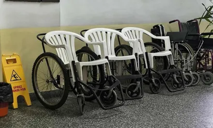 Kako je fotografija invalidskih kolica iz Zenice postala viralna dezinformacija?