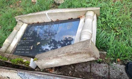 BHT1 i FTV: Vandalski napad na groblje kod Zenice u fokusu javnosti