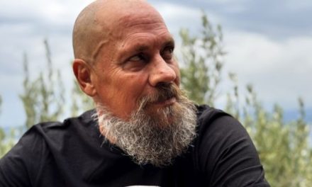 Boris Dežulović: Ne daj se, Željka!