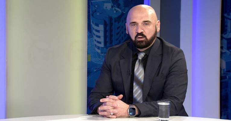 BHT1 i FTV: Isak nema nadležnost, ali ima medijski prostor