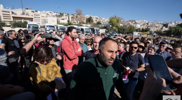 Palestinac iz dokumentarca Louisa Therouxa opisuje mjesece uznemiravanja