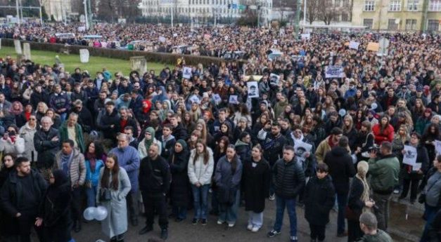 DVA UREDNIČKA PRISTUPA: FTV objašnjava proceduru, BHT1 istražuje razloge