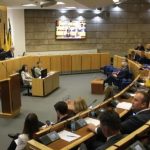 JAVNI EMITERI I PARLAMENT: Mnogo izjava, malo objašnjenja