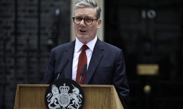 Britanska zabrana ulaska Pikeru i Uyguru pokazuje koliko je Starmerova vlada netolerantna prema kritikama Izraela